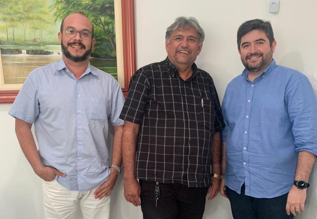 Regional recebe visita de prefeito e médico-veterinário de São Fernando
