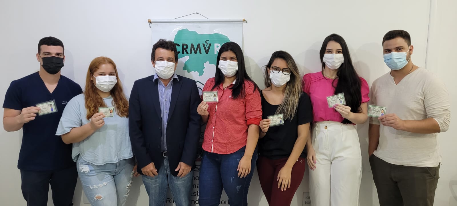 CRMV-RN recebe novos colegas médicos-veterinários